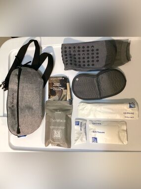 Therabody for United Unisex funny bag with amenities.